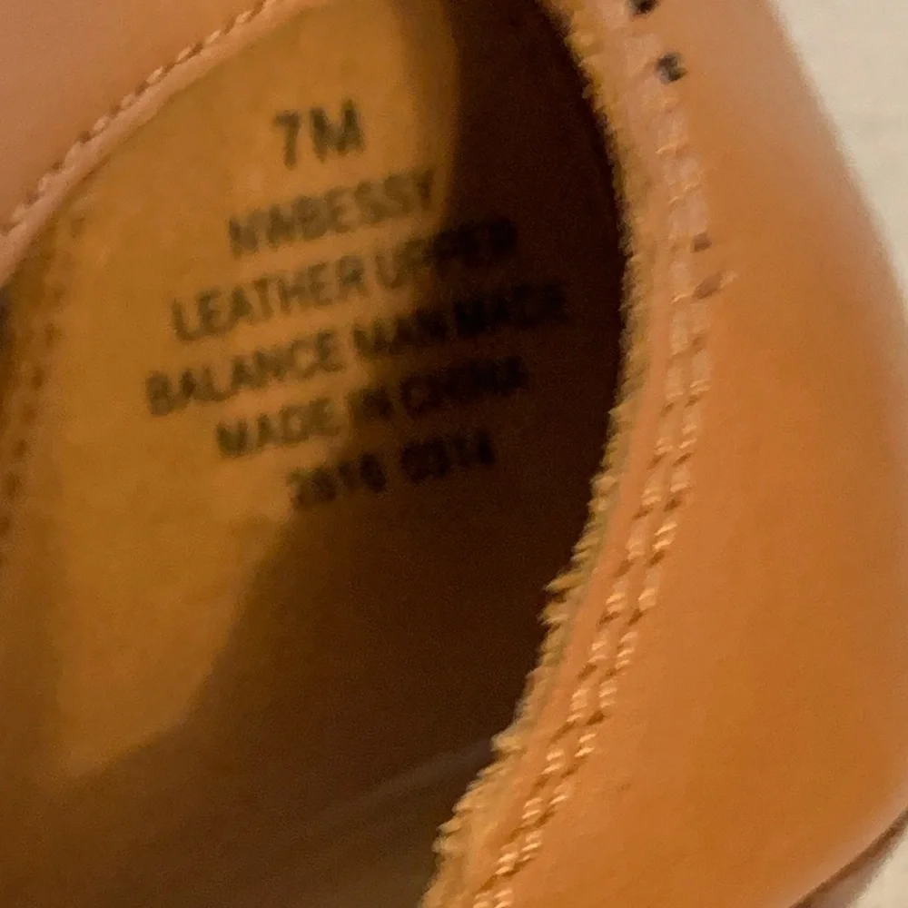 Nine West Bessy Tan Leather Bootie Size 7 - Picture 10 of 10